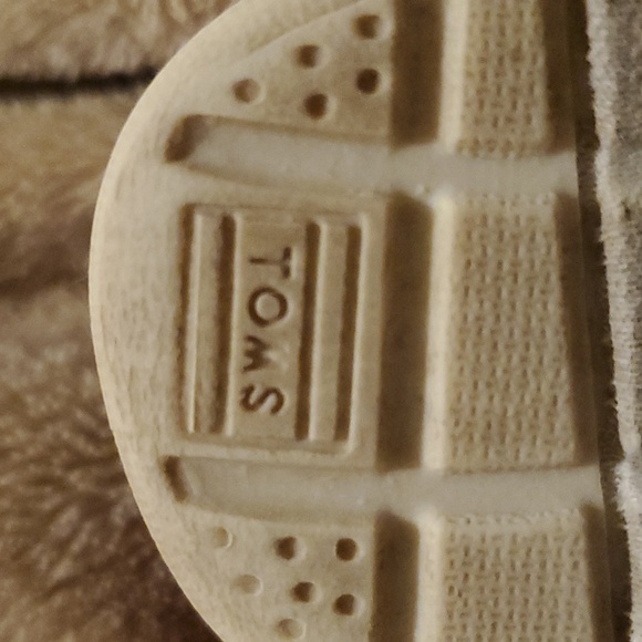 (3 For $20) Toms for kids - Picture 8 of 8